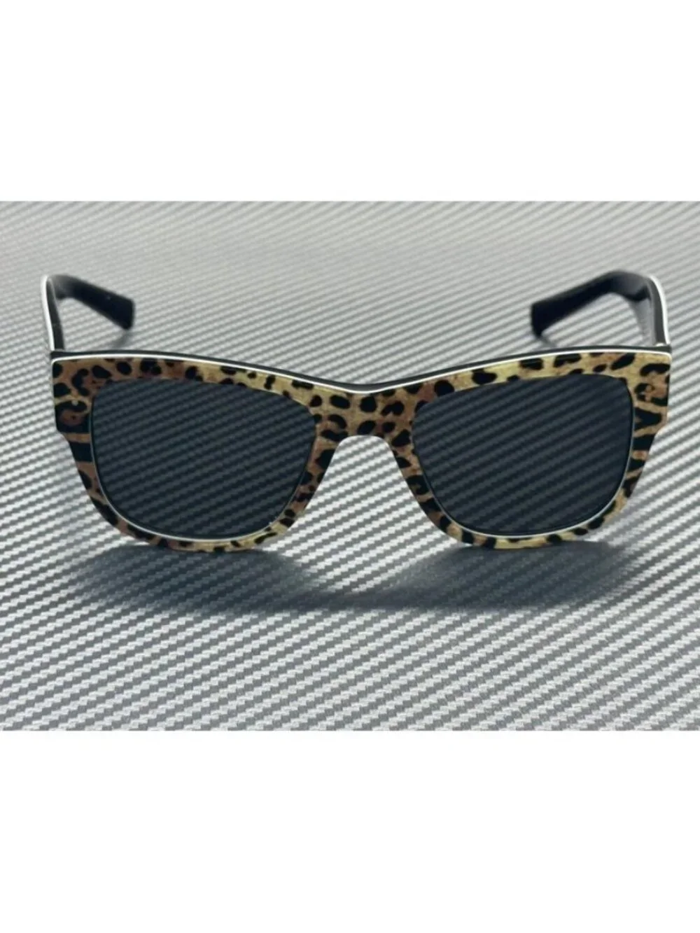 New Dolce & Gabbana Women Black Leo Sunglasses 52-20-140